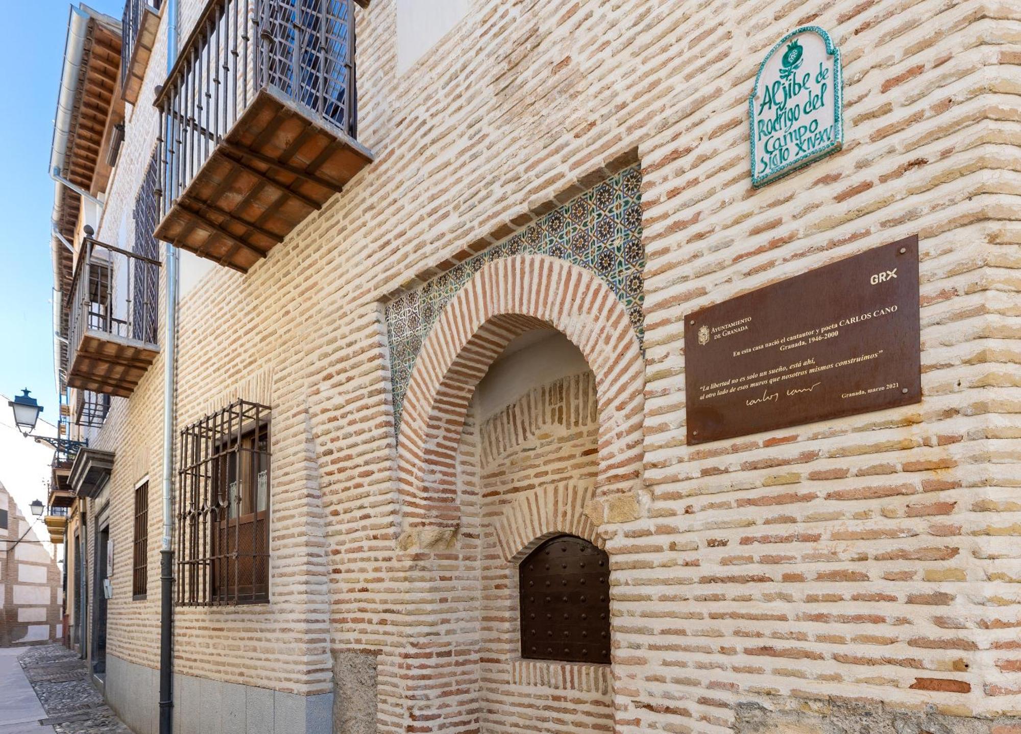 Apartamentos En Pleno Centro, Aljibe Rodrigo Del Campo 2C Granada Kültér fotó